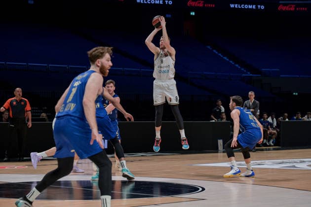 Dubai Basketball v Maccabi Tel Aviv - EuroLegaue DUBAI, UAE - DECEMBER 16: Davis Bertans (8) of Dubai Basketball in action during EuroLegaue basketball match between Dubai Basketball and Maccabi Tel Aviv at Coca-Cola Arena in Dubai, United Arab Emirates on December 16, 2025. Waleed Zein Anadolu Dubai United Arab Emirates. Editorial use only. Please get in touch for any other usage.  Copyright: x2025xAnadoluxWaleedxZeinx