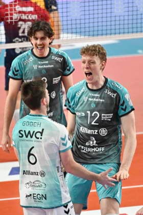 GER 1 VBL, DVV Pokal, SVG Lueneburg vs SWD powervolleys Dueren 16 12 2025, LKH Arena, Lueneburg, GER 1 VBL, DVV Pokal, SVG Lueneburg vs SWD powervolleys Dueren in the picture the Dueren team cheers nordphotoxGmbH xWitke nph00002