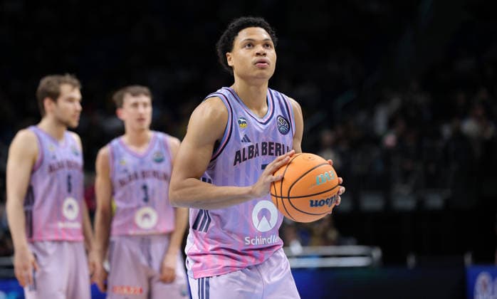 Jack Kayil with free throw on the ball Action upper body Sport Basketball Champions League CL Men Season 2025 2026 16 12 2025 ALBA Berlin vs BC Sabah Baku
