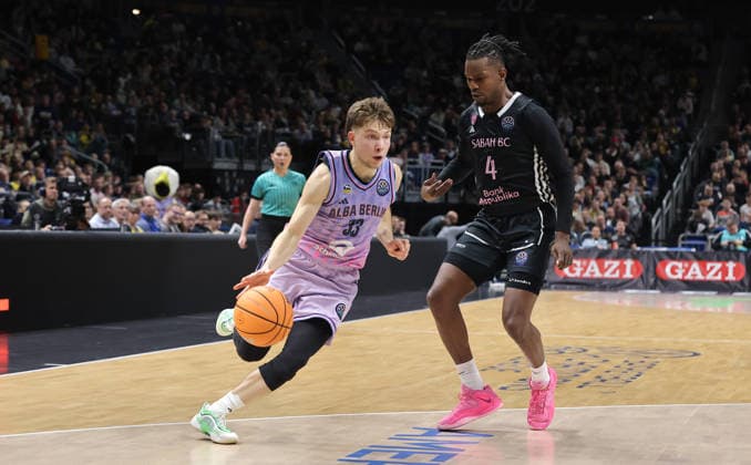 Bennet Hundt on the ball, Gerry Blakes duel Game scene Action Sport Basketball Champions League CL Men Season 2025 2026 16 12 2025 ALBA Berlin vs BC Sabah Baku