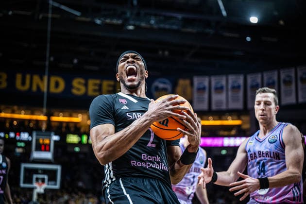 Basketball Berlin 16 12 2025 Season 2025 2026 Basketball Champions League BCL Alba Berlin Sabah BC Baku Keith Jordan Sabah, No 02 Cheers