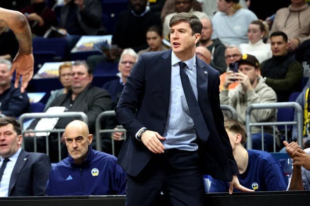 DEU, Basketball Champions League BCL , ALBA vs BC Sabah, 16 12 2025, Uber Arena, Berlin, DEU, Basketball Champions League BCL , ALBA vs BC Sabah, in the picture CHIEF TRAINER Pedro Calles ALBA Berlin nordphotoxGmbHx xEngler nph00076