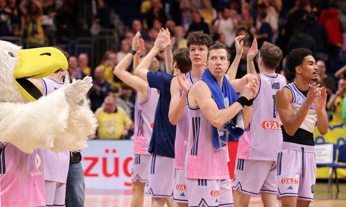 Justin Bean, Matheo Hermann, Alba team cheers after the end of the game Joy Emotion Cheers Sport Basketball Champions League CL Men Season 2025 2026 16 12 2025 ALBA Berlin vs BC Sabah Baku