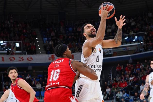 Trey Lyles (Real Madrid) during EA7 Emporio Armani Milano vs Real Madrid, Basketball Euroleague match in Assago (MI), Italy, December 16 2025  Copyright: xSavinoxPaolella IPAxSportx xipa-agency.netx xx IPA_69223667 IPA_Agency_IPA69223667