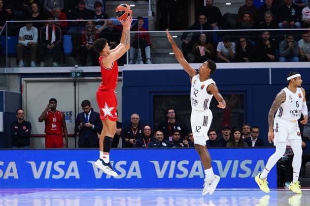 Quinn Ellis (EA7 Emporio Armani Olimpia Milano) during EA7 Emporio Armani Milano vs Real Madrid, Basketball Euroleague match in Assago (MI), Italy, December 16 2025  Copyright: xSavinoxPaolella IPAxSportx xipa-agency.netx xx IPA_69223716 IPA_Agency_IPA69223716