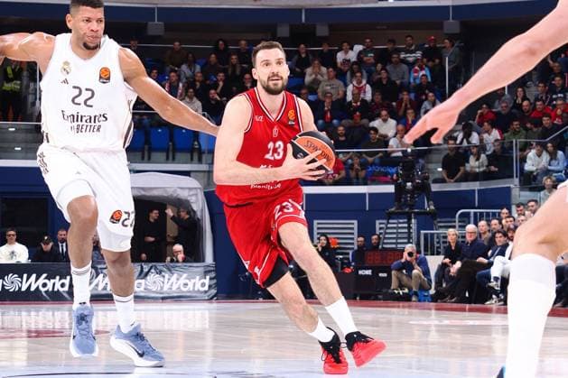 BASKET - Euroleague - EA7 Emporio Armani Milano vs Real Madrid Marko Guduric (EA7 Emporio Armani Olimpia Milano) during EA7 Emporio Armani Milano vs Real Madrid, Basketball Euroleague match in Assago (MI), Italy, December 16 2025 Assago (MI) Italy  Copyright: xIPAxSport ABACAx