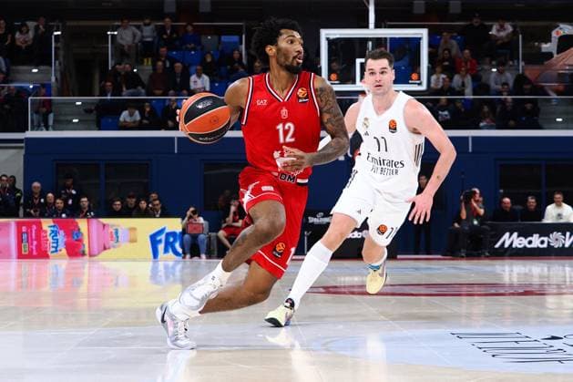 BASKET - Euroleague - EA7 Emporio Armani Milano vs Real Madrid Armoni Brooks (EA7 Emporio Armani Olimpia Milano) during EA7 Emporio Armani Milano vs Real Madrid, Basketball Euroleague match in Assago (MI), Italy, December 16 2025 Assago (MI) Italy  Copyright: xIPAxSport ABACAx