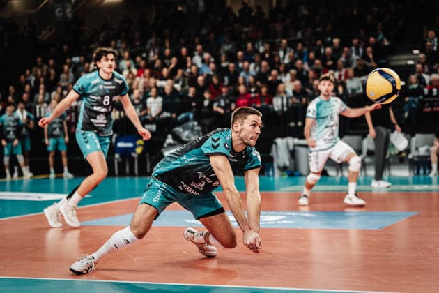 Volleyball Men Season 2025 2026 1 Volleyball Bundesliga Men DVV Cup Semi-Final SVG Lüneburg vs SWD powervolleys Düren 16 12 2025 Jordan Canham 7, SWD powervolleys Düren plays the ball Lüneburg LKH Arena Niedersachsen Germany