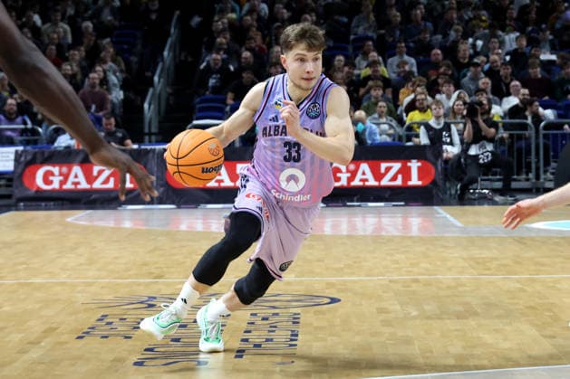 DEU, Basketball Champions League BCL , ALBA vs BC Sabah, 16 12 2025, Uber Arena, Berlin, DEU, Basketball Champions League BCL , ALBA vs BC Sabah, pictured Bennet Hundt ALBA Berlin 33 nordphotoxGmbHx xEngler nph00076