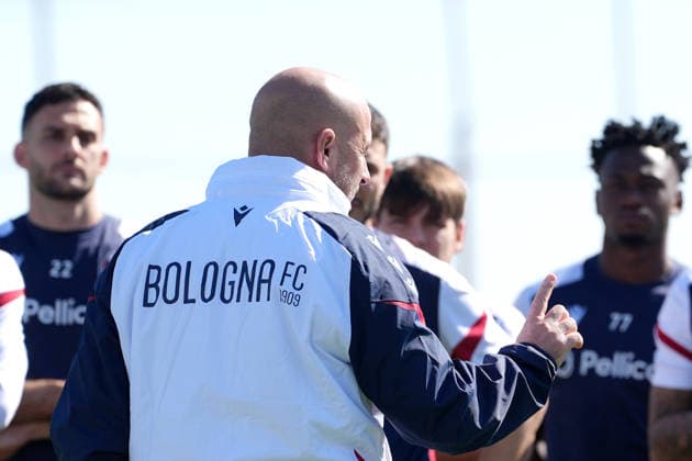 Bologna™s head coach Vincenzo Italiano during the training session at Riyadh , Saudi Arabia - EA Sports FC italian Supercup 2025 2026 Soccer - Wednesday, December 17 , 2025  Copyright: xSpada LaPressex