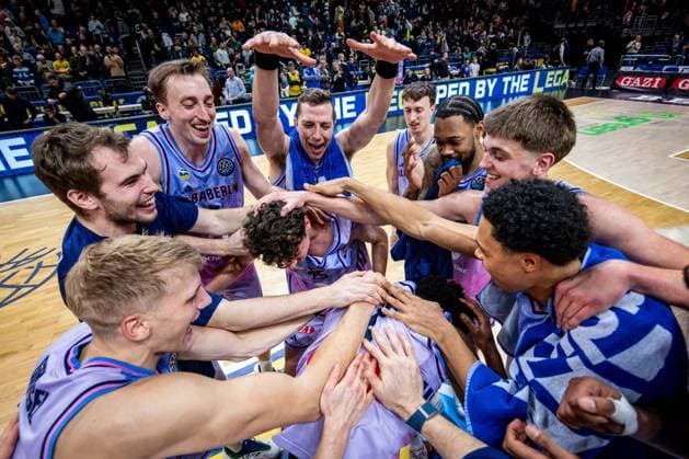 Basketball Berlin 16 12 2025 Season 2025 2026 Basketball Champions League BCL Alba Berlin Sabah BC Baku Jubel Alba Richard Schmitt Alba Berlin, No 25 Malte Delow Alba Berlin, No 06 Moses Wood Alba Berlin, No 11 Justin Bean Alba Berlin, No 34 Alex O Connell Alba Berlin, No 03 J wan Roberts Alba Berlin, No 13 Anton Nufer Alba Berlin, No 20 Jack Kayil Alba Berlin, No 07 Matheo hermann Alba Berlin, No 02 u Sam Griesel Alba Berlin, No 05 li