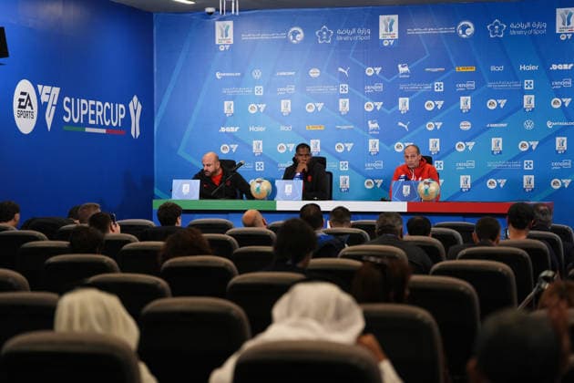 Nicola Pozzi, AC Milan s goalkeeper Mike Maignan and AC Milan™s head coach Massimiliano Allegri during AC Milan press conference, PK, Pressekonferenz at Al Awwal Park Stadium in Riyadh, Saudi Arabia - EA Sports FC italian Supercup 2025 2026 - Soccer - Wednesday December 17, 2025  Copyright: xMassimoxPaolone LaPressex