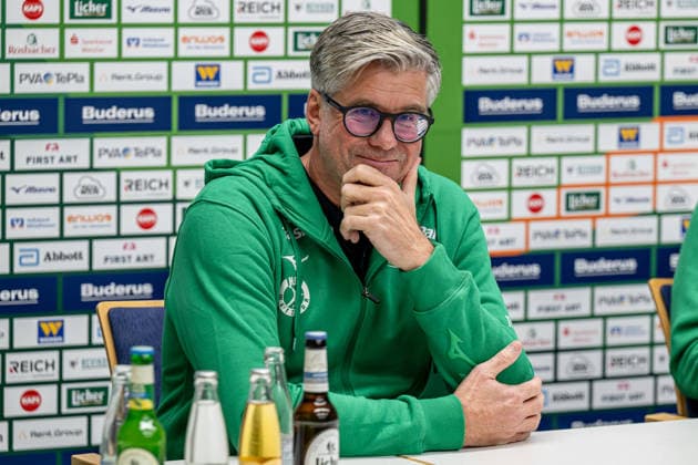 Press conference HSG Wetzlar, 17 12 25 Runar Sigtryggsson HSG Wetzlar Press conference HSG Wetzlar Wetzlar, 17 12 25 Copyright: xBEAUTIFULxSPORTS Roeczeyx