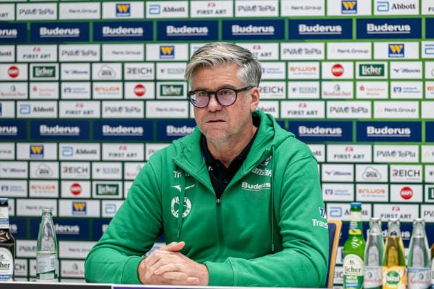 Press conference HSG Wetzlar, 17 12 25 Runar Sigtryggsson HSG Wetzlar Press conference HSG Wetzlar Wetzlar, 17 12 25 Copyright: xBEAUTIFULxSPORTS Roeczeyx