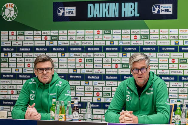 Press conference HSG Wetzlar, 17 12 25 Jasmin Camdzic Sports Director HSG Wetzlar and Runar Sigtryggsson Coach HSG Wetzlar Press conference HSG Wetzlar Wetzlar, 17 12 25 Copyright: xBEAUTIFULxSPORTS Roeczeyx