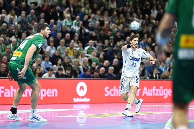 Tim Suton TBV Lemgo Lippe, 23 SC DHfK Leipzig vs TBV Lemgo Lippe, handball, DHB Cup quarter-finals, 2025 2026 season, 17 12 2025 SC DHfK Leipzig vs TBV Lemgo Lippe, handball, DHB Cup quarter-finals, 2025 2026 season, 17 12 2025 Dresden Copyright: xEibner-Pressefoto xHoepnerx EP_PHR