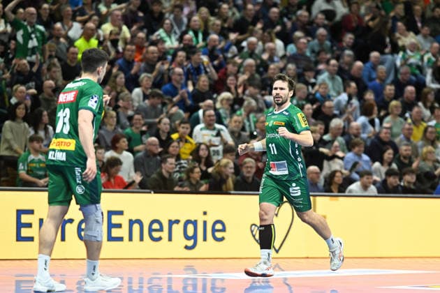 Lukas Binder SC DHfK Leipzig, 11 SC DHfK Leipzig vs TBV Lemgo Lippe, Handball, DHB Cup quarter-finals, 2025 2026 season, 17 12 2025 SC DHfK Leipzig vs TBV Lemgo Lippe, Handball, DHB Cup quarter-finals, 2025 2026 season, 17 12 2025 Dresden Copyright: xEibner-Pressefoto xHoepnerx EP_PHR