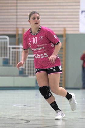 Nele Franz TusSies Metzingen, 10 TusSies Metzingen vs ATH Strasbourg, handball, test match, 2025 2026 season, 17 12 2025 TusSies Metzingen vs ATH Strasbourg, handball, test match, 2025 2026 season, 17 12 2025 Metzingen Copyright: xEibner-Pressefoto TobiasxBaurx EP_TBR