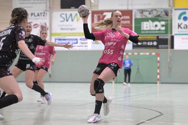 Charlotte Cholevova TusSies Metzingen, 96 TusSies Metzingen vs ATH Strasbourg, handball, test match, season 2025 2026, 17 12 2025 TusSies Metzingen vs ATH Strasbourg, handball, test match, season 2025 2026, 17 12 2025 Metzingen Copyright: xEibner-Pressefoto TobiasxBaurx EP_TBR