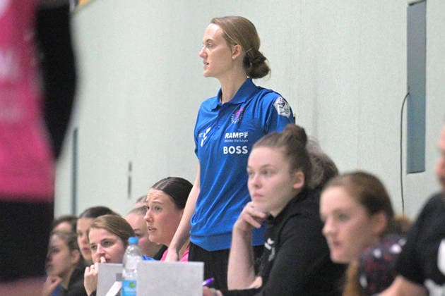 Miriam Hirsch TusSies Metzingen, Coach TusSies Metzingen vs ATH Strasbourg, Handball, Test match, Season 2025 2026, 17 12 2025 TusSies Metzingen vs ATH Strasbourg, Handball, Test match, Season 2025 2026, 17 12 2025 Metzingen Copyright: xEibner-Pressefoto TobiasxBaurx EP_TBR