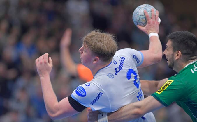 17 12 2025, Lemgos Lukas Hutecek, handball, DHB Cup, SC DHfK Leipzig TBV Lemgo Lippe, c Dresden