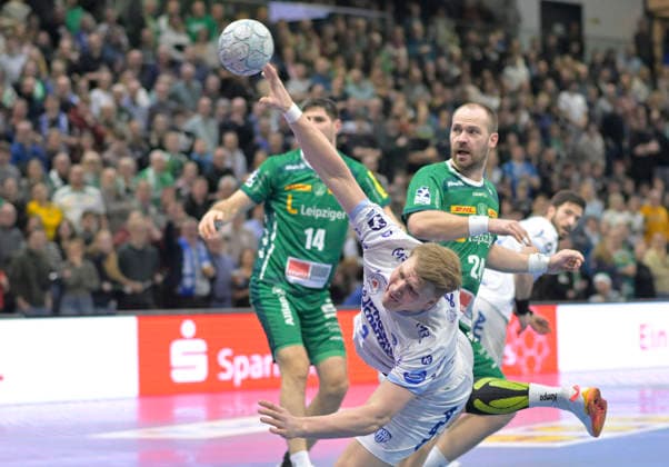 17 12 2025, Lemgos Lukas Hutecek, handball, DHB Cup, SC DHfK Leipzig TBV Lemgo Lippe, c Dresden
