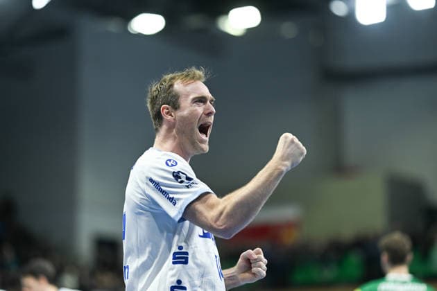 Bobby Schagen TBV Lemgo Lippe, 14 SC DHfK Leipzig vs TBV Lemgo Lippe, handball, DHB Cup quarter-finals, 2025 2026 season, 17 12 2025 SC DHfK Leipzig vs TBV Lemgo Lippe, handball, DHB Cup quarter-finals, 2025 2026 season, 17 12 2025 Dresden Copyright: xEibner-Pressefoto xHoepnerx EP_PHR