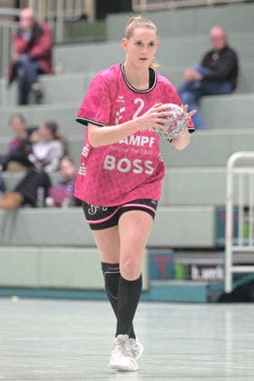 Selina Lindemann TusSies Metzingen, 02 TusSies Metzingen vs ATH Strasbourg, handball, test match, 2025 2026 season, 17 12 2025 TusSies Metzingen vs ATH Strasbourg, handball, test match, 2025 2026 season, 17 12 2025 Metzingen Copyright: xEibner-Pressefoto TobiasxBaurx EP_TBR