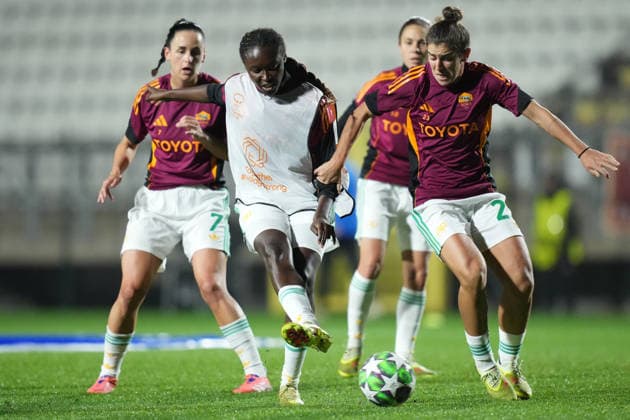 AS Roma s Rinsola Babajide AS Roma s Valentina Bergamaschi during the Uefa Women™s Champions League soccer match between Roma and St. Pölten at the Rome s Tre Fontane stadium, Italy - Wednesday December 17, 2025 - Soccer ( Photo by Alfredo Falcone LaPresse )  Copyright: xAlfredoxFalcone LaPressex