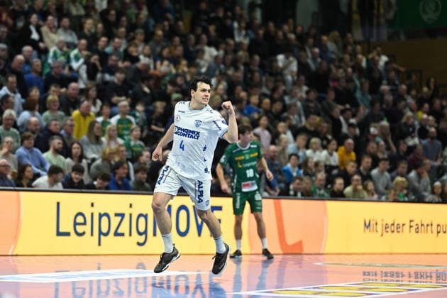 Samuel Zehnder TBV Lemgo Lippe, 4 SC DHfK Leipzig vs TBV Lemgo Lippe, handball, DHB Cup quarter-finals, 2025 2026 season, 17 12 2025 SC DHfK Leipzig vs TBV Lemgo Lippe, handball, DHB Cup quarter-finals, 2025 2026 season, 17 12 2025 Dresden Copyright: xEibner-Pressefoto xHoepnerx EP_PHR