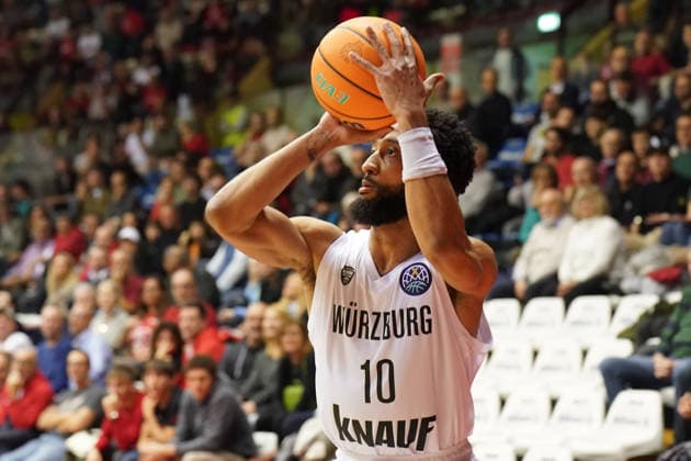 Foto IPP Giada Genzo Trieste 17 12 2025 Basketball Champions League - 2025 2026 Pallacanestro Trieste - Basket Wurzburg nella foto Davion MINTZ - Italy Photo Press - World Copyright - italy ITALY  Copyright: xR4924_italyphotopressx