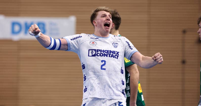 Dresden, 17 12 2025, Ballsportarena, Handball, DHB Pokal, Viertelfinale , SC DHfK Leipzig vs TBV Lemgo 27 35, Im Bild Lemgo celebrates the entry into the FinalFour Lukas Hutecek 2, Lemgo , Nur zur redaktionellen Nutzung Only editorial use , DHB HBL regulations prohibit any use of photographs as image sequences and or quasi video ,