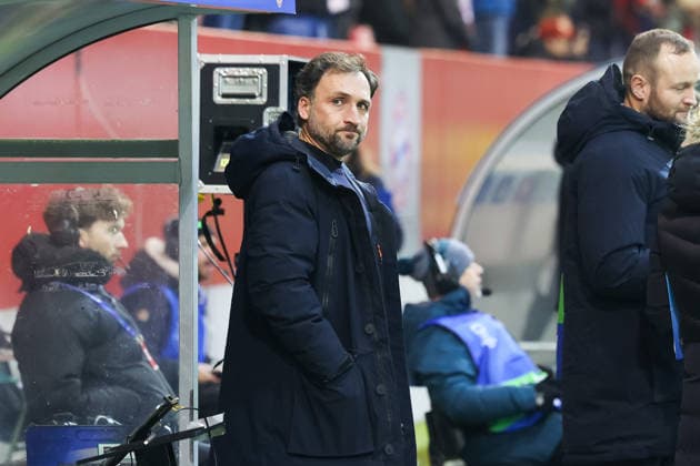 Jose Barcala FC Bayern Muenchen, Head Coach , GER, FC Bayern Muenchen vs Valerenga IF, Football, UEFA Womens Champions League, League Phase, Matchday 6, Season 2025 2026, 17 12 2025, GER, FC Bayern Muenchen vs Valerenga IF, Football, UEFA Womens Champions League, League Phase, Matchday 6, Season 2025 2026, 17 12 2025 Muenchen Copyright: xEibner-Pressefoto JennixMaulx EP_JML