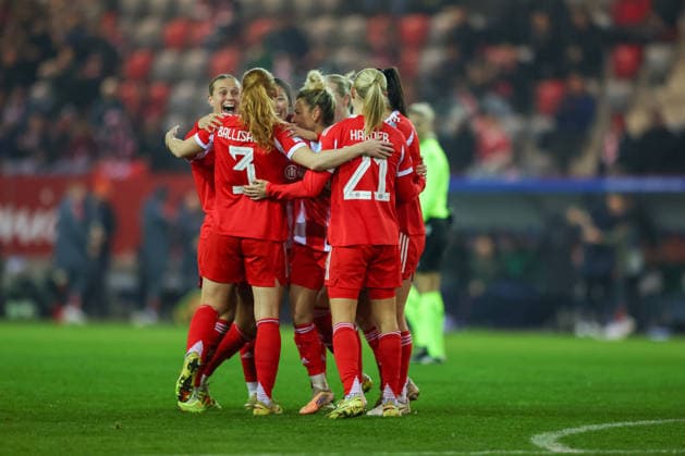 Celebration for the 2-0 goal by Stine Ballisager FC Bayern Muenchen, 03 , GER, FC Bayern Muenchen vs Valerenga IF, Football, UEFA Womens Champions League, League phase, Matchday 6, 2025 2026 season, 17 12 2025, GER, FC Bayern Muenchen vs Valerenga IF, Football, UEFA Womens Champions League, League phase, Matchday 6, 2025 2026 season, 17 12 2025 Muenchen Copyright: xEibner-Pressefoto JennixMaulx EP_JML