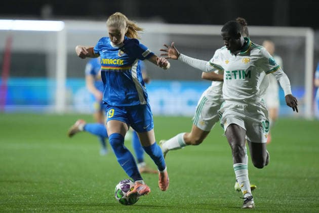 St. Polten s Ludmila Matavkova AS Roma s Shukurat Oladipo during the Uefa Women™s Champions League soccer match between Roma and St. Pölten at the Rome s Tre Fontane stadium, Italy - Wednesday December 17, 2025 - Soccer ( Photo by Alfredo Falcone LaPresse )  Copyright: xAlfredoxFalcone LaPressex