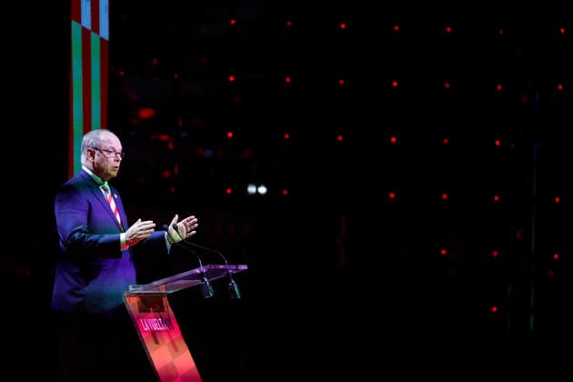 MÓNACO, 17 12 2025.- Prince Albert II of Monaco speaks during the presentation ceremony of the route of the 2026 Vuelta a Espana in the Hall of Stars of the Monte Carlo Sporting Club in MonteCarlo, expressing his gratitude that his country has been chosen for the third time to launch a major stage race. Presentation ceremony of 2026 La Vuelta a Espana !ACHTUNG: NUR REDAKTIONELLE NUTZUNG!  Copyright: xJavierxLizónx GRAF6440 20251217-55018860383_1