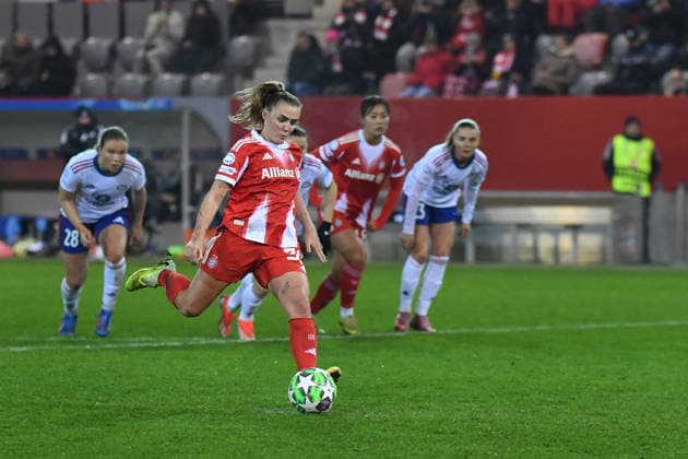 Georgia Stanway 31 FC Bayern at the Elmeter during the UEFA Womens Champions League match FC Bayern Munich Valerenga IF on 17 12 2025 Munich FC Bayern Campus Bayern Germany