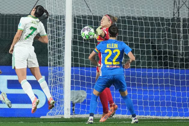 AS Roma s Evelyne Viens St. Polten s goalkeeper Carina Schluter during the Uefa Women™s Champions League soccer match between Roma and St. Pölten at the Rome s Tre Fontane stadium, Italy - Wednesday December 17, 2025 - Soccer ( Photo by Alfredo Falcone LaPresse )  Copyright: xAlfredoxFalcone LaPressex