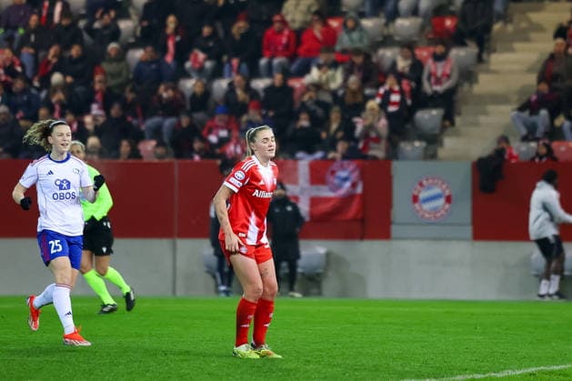 Georgia Stanway FC Bayern Muenchen, 31 disappointed after missing a penalty, GER, FC Bayern Muenchen vs Valerenga IF, Football, UEFA Womens Champions League, League stage, Matchday 6, 2025 2026 season, 17 12 2025, GER, FC Bayern Muenchen vs Valerenga IF, Football, UEFA Womens Champions League, League stage, Matchday 6, 2025 2026 season, 17 12 2025 Muenchen Copyright: xEibner-Pressefoto JennixMaulx EP_JML