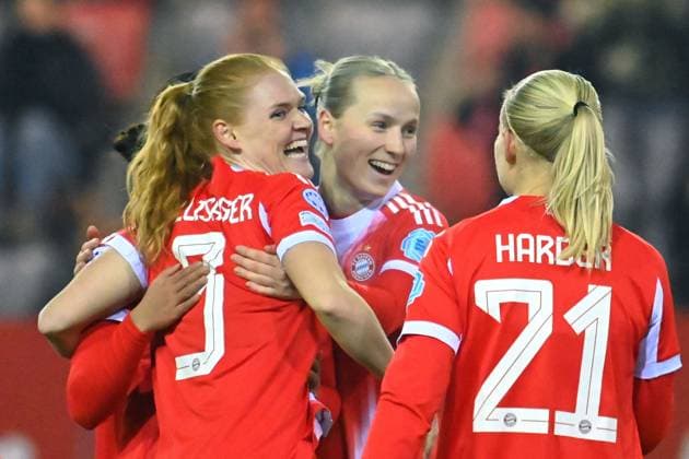 Goal celebration Stine BALLISAGER FCB,3 with Franziska KETT FCB and Pernile HARDER FCB , after goal to 2 0, jubilation,joy,enthusiasm,action FC Bayern Muenchen Valerenga Oslo Football Womens Champions League on 17 12 2025 FC Bayern Campus