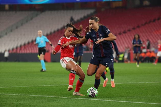 Eva Gaetino ( Paris Saint-Germain FC ) in action during the match between SL Benfica Womens team and PSG Womens team, valid for Womens Champions League 2025 2026 at Estadio do Lisboa e Benfica on 17 December 2025. Lisboa Estadio do Sport Lisboa de Benfica Lisboa Portugal Copyright: xIMAGOx xPRIMExSPORTSxIMAGESx xFILIPExOLIVEIRAx