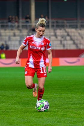 Linda Dallmann 10 FC Bayern in action at the UEFA Womens Champions League match FC Bayern Munich Valerenga IF on 17 12 2025 Munich FC Bayern Campus Bayern Germany