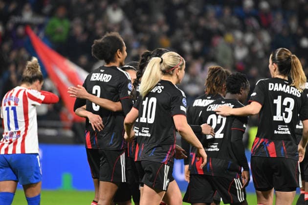 Football : OL Lyonnes v Atletico Madrid - UEFA Womens champions league Wendie RENARD of Lyon scoring goal during the UEFA Womens champions league match between OL Lyonnes and Atletico Madrid at Groupama Stadium Decines Charpieu Lyon France on December 17, 2025 LYONFrance  Copyright: xMouradxAllilix