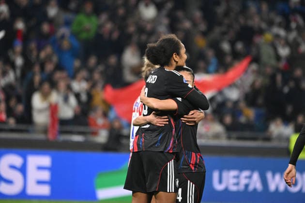 Football : OL Lyonnes v Atletico Madrid - UEFA Womens champions league Wendie RENARD of Lyon scoring goal during the UEFA Womens champions league match between OL Lyonnes and Atletico Madrid at Groupama Stadium Decines Charpieu Lyon France on December 17, 2025 LYONFrance  Copyright: xMouradxAllilix