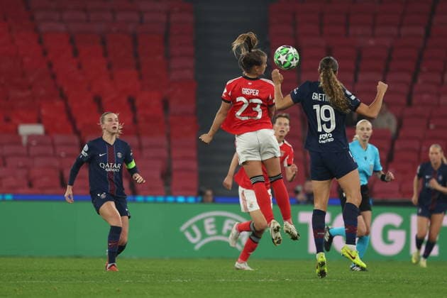 Anna Gasper ( SL Benfica Womens team ) in action during the match between SL Benfica Womens team and PSG Womens team, valid for Womens Champions League 2025 2026 at Estadio do Lisboa e Benfica on 17 December 2025. Lisboa Estadio do Sport Lisboa de Benfica Lisboa Portugal Copyright: xIMAGOx xPRIMExSPORTSxIMAGESx xFILIPExOLIVEIRAx