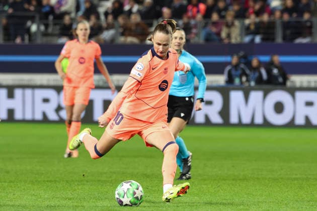 FOOTBALL FEMININ : Paris FC Vs FC Barcelone - Ligue des Champions - 17 12 2025 But de C Graham Hansen (FC Barcelone) ParisFrance  Copyright: xMichaelxBaucherx