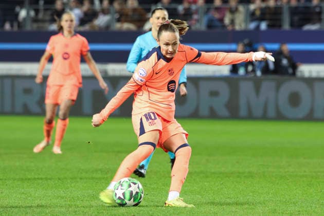 FOOTBALL FEMININ : Paris FC Vs FC Barcelone - Ligue des Champions - 17 12 2025 But de C Graham Hansen (FC Barcelone) ParisFrance  Copyright: xMichaelxBaucherx