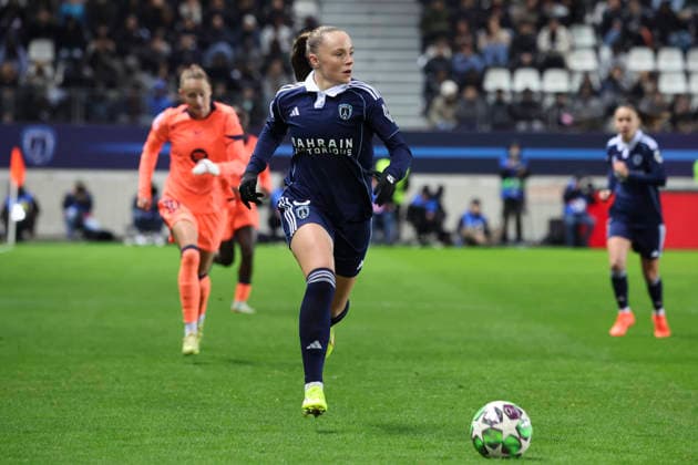 FOOTBALL FEMININ : Paris FC Vs FC Barcelone - Ligue des Champions - 17 12 2025 Lou Bogaert (Paris FC) ParisFrance  Copyright: xMichaelxBaucherx