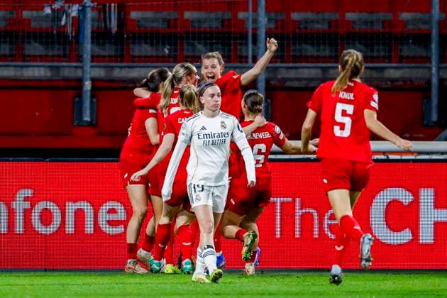 Jaimy Ravensbergen of FC Twente celebrates with teammates after scoring her teams first goal FC Twente v Real Madrid CF, UEFA Women s Champions League 2025 26 League Phase MD6, FC Twente v Real Madrid CF, FC Twente Stadium, December 17, 2025, Enschede, Netherlands.