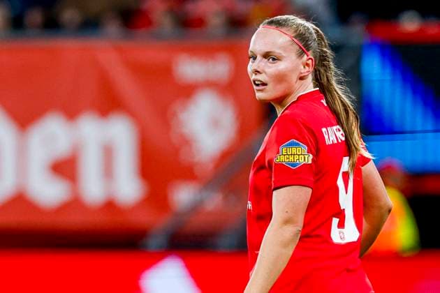 Jaimy Ravensbergen of FC Twente looks on FC Twente v Real Madrid CF, UEFA Women s Champions League 2025 26 League Phase MD6, FC Twente v Real Madrid CF, FC Twente Stadium, December 17, 2025, Enschede, Netherlands.